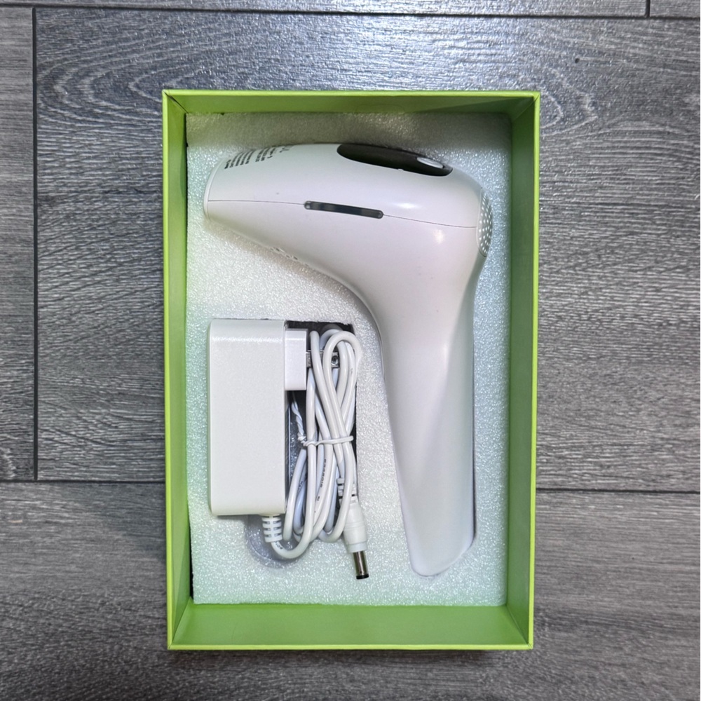 White Hair Removal Device
